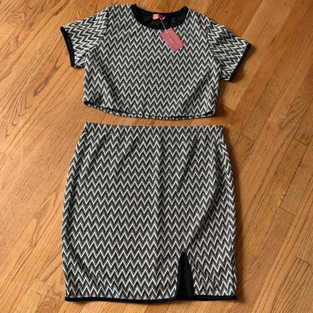 **NEW RAGDOLL Plus 2 Piece Chevron Skirt Set